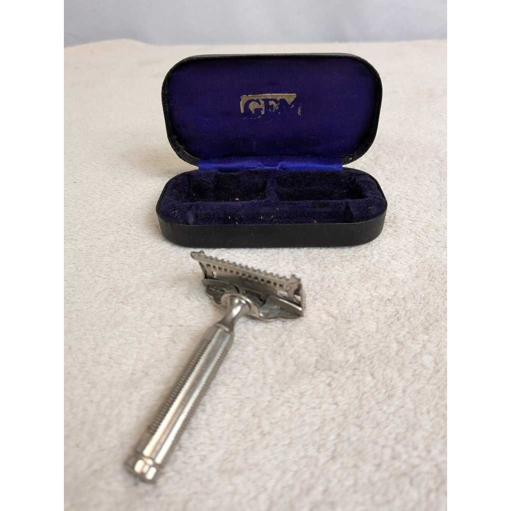 GEM Double Edge‎ Safety Razor and Case Vintage Straight Razor Shaving Set - Picture 9 of 9